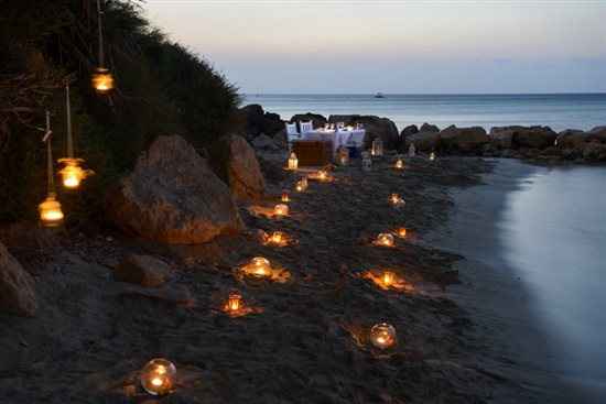 Re: Casual wedding abroad