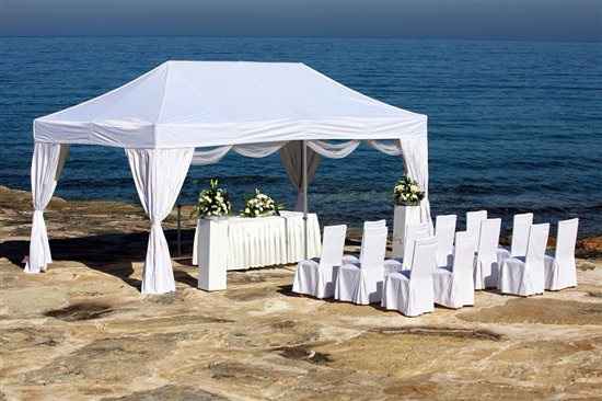 Re: Casual wedding abroad