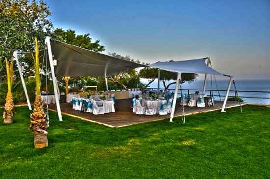 Re: Casual wedding abroad