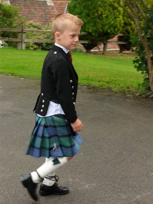 Right here we go, 'Official' wedding pics - take 4!!