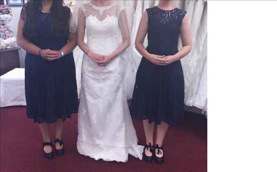 Bridesmaids Make up and accessories (dress flash)