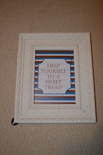 Re: Vintage style items inc rose garlands & decs, china, frames, candles, etc