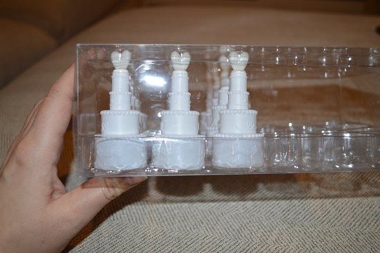 Re: Vintage style items inc rose garlands & decs, china, frames, candles, etc