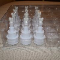 Re: Vintage style items inc rose garlands & decs, china, frames, candles, etc