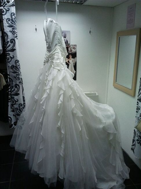 Help with my wedding dress *Flash*