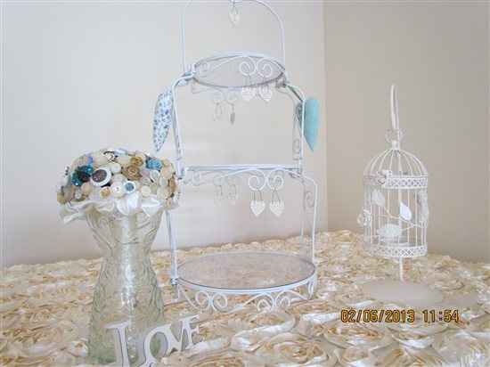 Re: Wedding cake stand