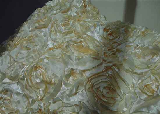 Bespoke tablecloth from gilded linens, glasses and carafs.