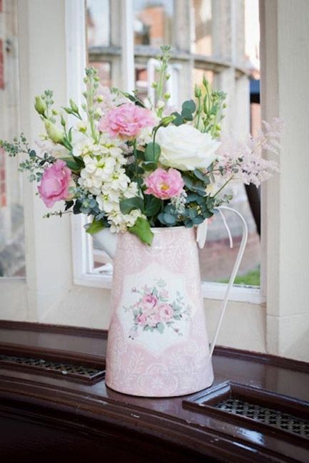 Re: Vintage Shabby Chic & Country style table Centrepieces