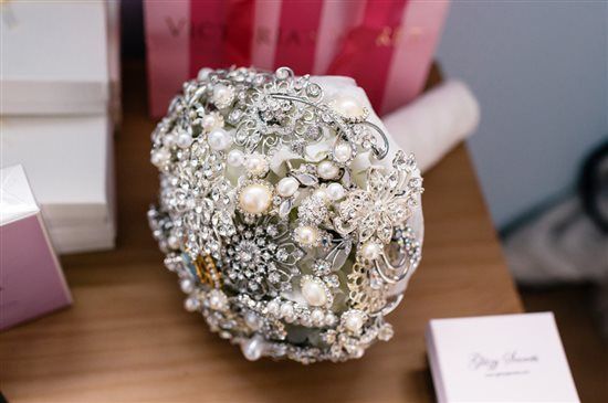 Re: Anyone making button/brooch bouquets?