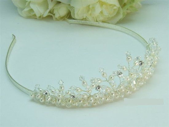 *BRAND NEW* Handmade Freshwater Pearl, Diamonte & Crystal Tiara