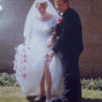 Re: anyone get married or go to a wedding in late 1980s/early 1990s?