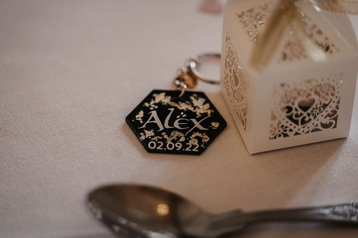 Wedding favour: customised key ring I made with guest name and event date