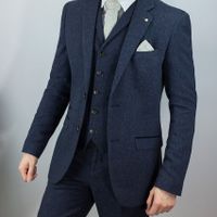 Partner changed suit colour and doesn’t match! - 3