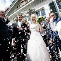 Re: 9th May Wedding Flash, the pictures have arrived