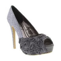 Re: Flash me your wedding shoes please