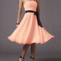 What type of shoes to go with this dress please?