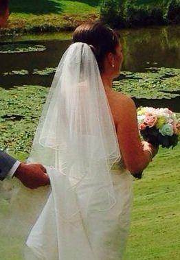 Re: Joyce Jackson Wedding Veil and Tiara For Sale