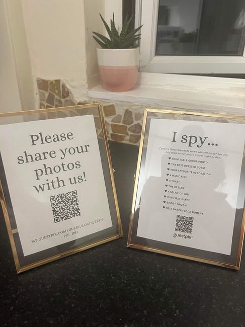 Collecting guest photos - 1