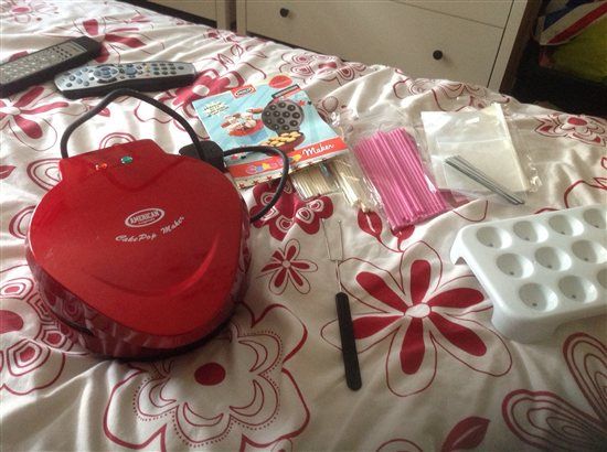 Re: Organza bags, wedding favour boxes, place cards for sale