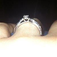 Re: Engagement ring *flash*, anyone else want to join in? :)