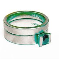 Re: Unusual wedding ring choises -  flash me please