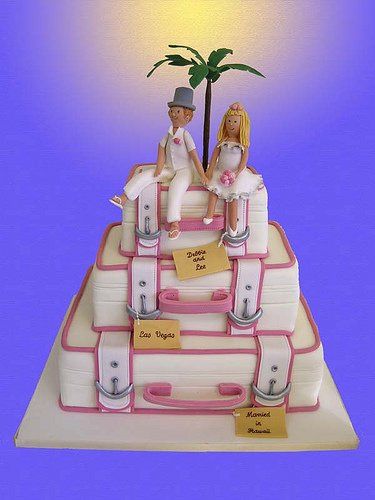 Re: Anyone know of any good cake makers in southampton?