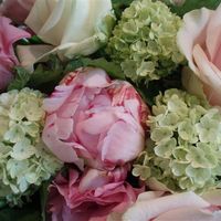 Re: Wedding Flowers......show me yours