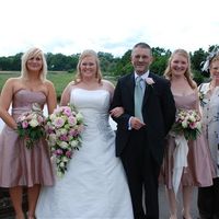 Re: Wedding Flowers......show me yours