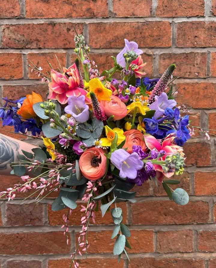 Bold, colourful flowers are the vibe for 2025! 🌺 - 1