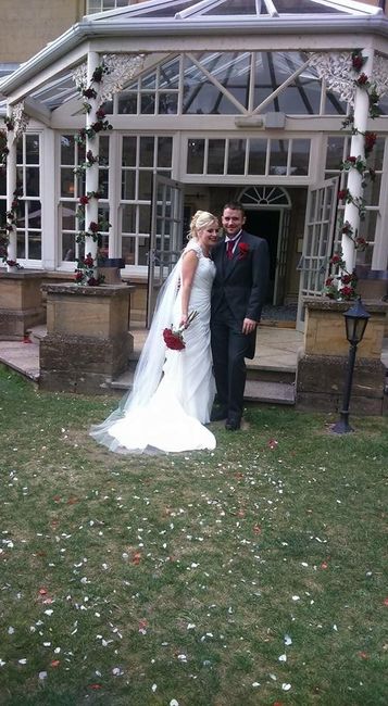 Re: Various wedding items for sale!
