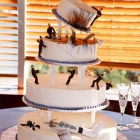 Re: now thats what you call a wedding cake!!!!!