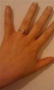 Re: Engagement ring *flash*, anyone else want to join in? :)