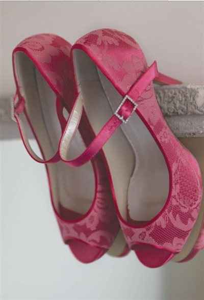Re: Help needed to find red wedding shoes