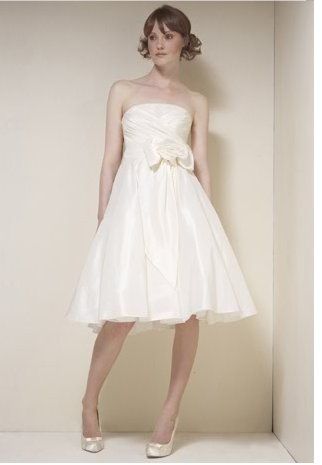 Re: yey i found my dress!!