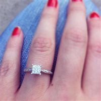 Re: he proposed!!!!!