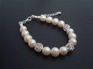 Re: A few things required....  please help if you can!!