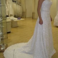 Does my dress go with this bouquet? **Flash**
