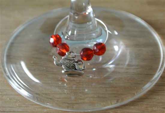 **FLASH** Alice in Wonderland wine glass charms
