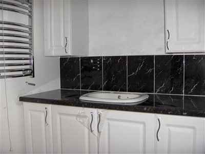Re: Another house post - flash your bathrooms please...