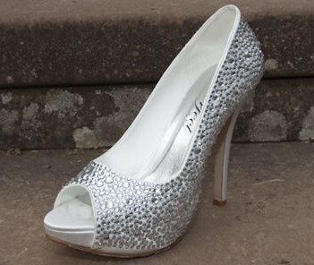Sparkly bridal shoes for sale - size 5 - brand new, never worn!