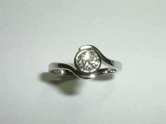 Re: Have we had an engagement ring flash recently?