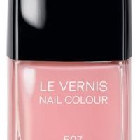 What colour nail varnish?