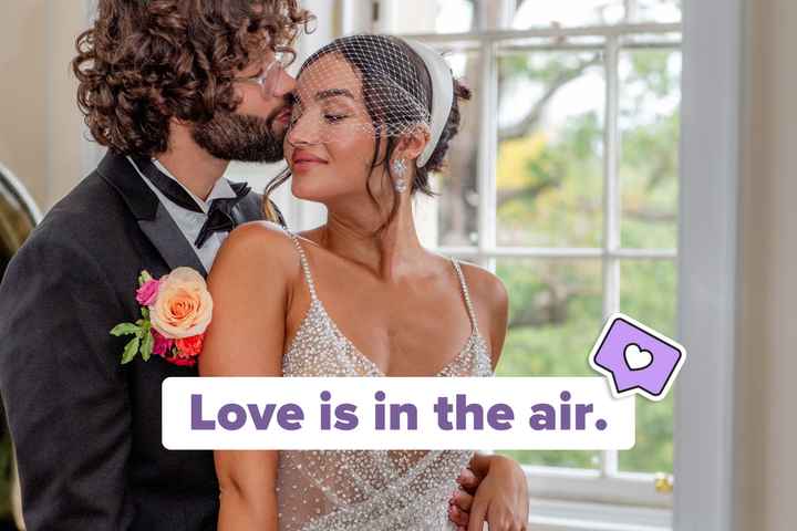 Your LOVE STORY in 5 questions 💜✨ - 1