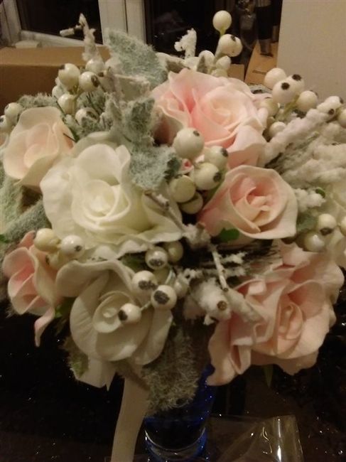 Re: *** Any January 2016 Brides Out There? ***