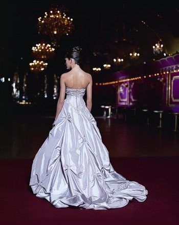 Re: Coloured wedding dresses