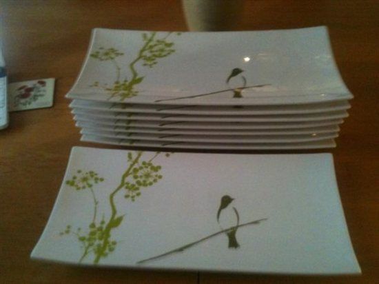 8 large gorgeous candle plate centre pieces £30