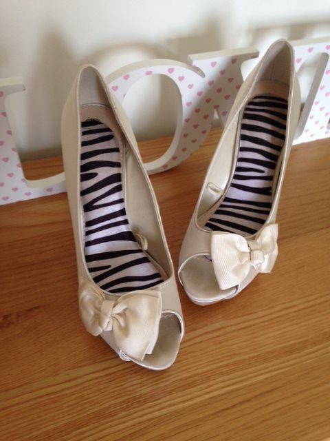 Pretty Bridesmaid Shoes  : 2 pairs Debut Cream High Heels Size 7 & 8