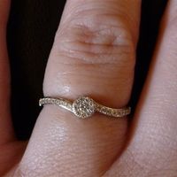 Re: Pls flash your engagement rings....