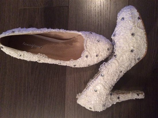 Re: Flash me your wedding shoes