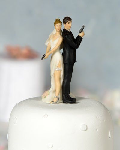 Re: Cake toppers.......give me a *flash* need help!